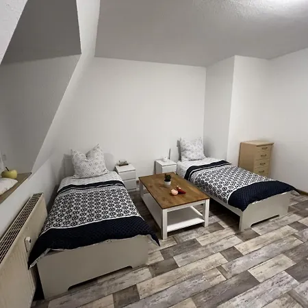 Monteursunterkunft Fuer 7 Personen Апартаменты *