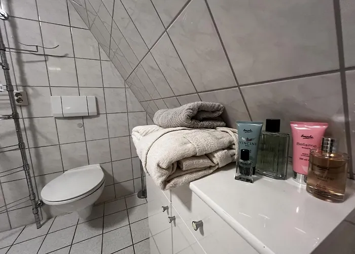 Monteursunterkunft Fuer 7 Personen Appartement Halle (Saale)